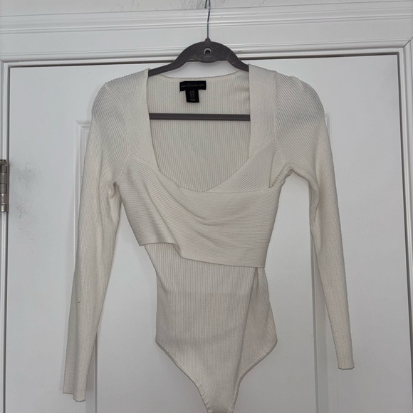 House of Harlow 1960 Cream Ribbed Long-Sleeve Bodysuit - Picture 5 of 6